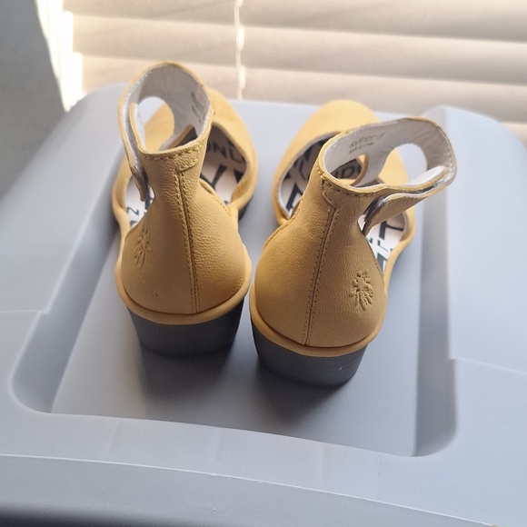 Fly London Yellow Leather Wedge Sandals Women Size 38 - Picture 3 of 6